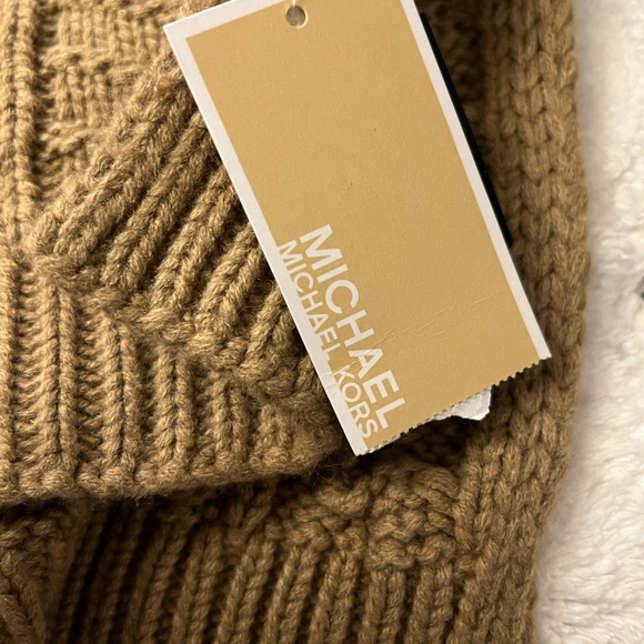 Michael Kors Accessories Nwt Michael Kors Camel Brown Cable Knit